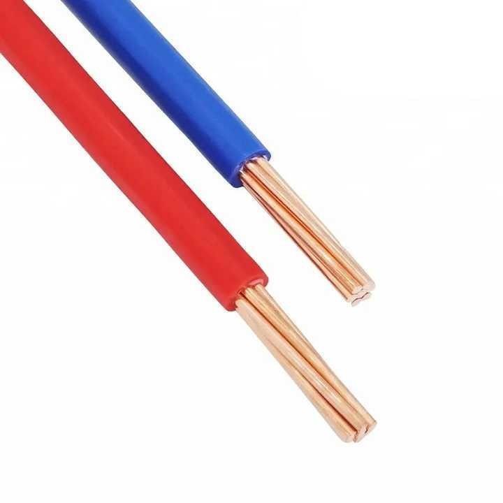 2.5mm 自動車ケーブル 自動車 主要電気ワイヤ 複数のコア 銅導体 重用車両のワイヤリング